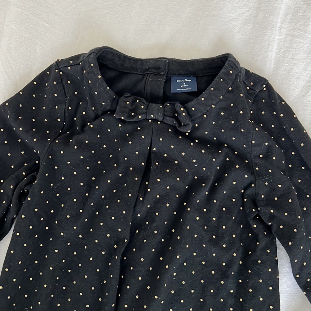 Baby Gap girls black and gold bow top
